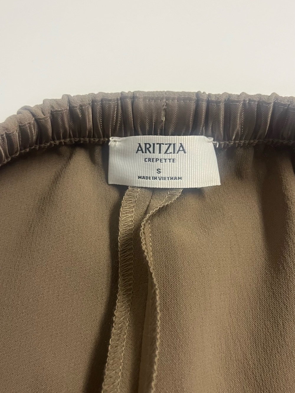 Aritzia Artisan Wide-Leg Drawstring Pants in Khaki Brown-NWOT - Picture 3 of 4